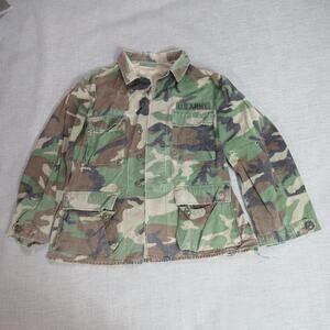 VINTAGE US Army Jacket Mens Medium Woodland Camo Combat Fatigue 90s Thrashed